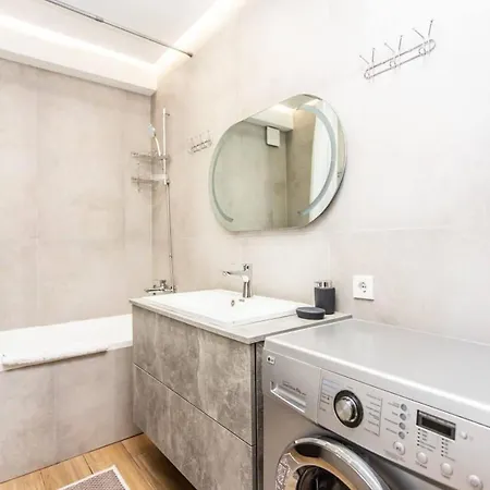 Apartment Starrent Decebal 99f *